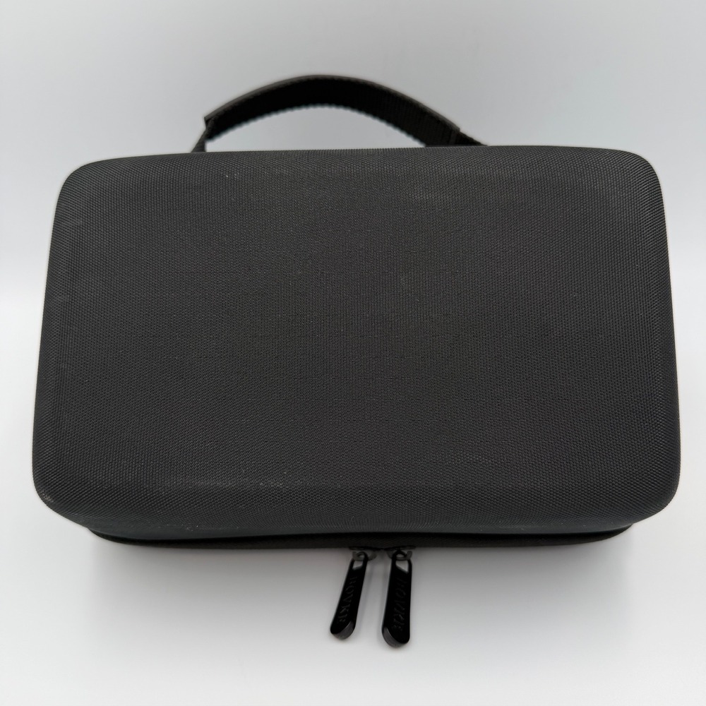 Garmin dezl OTR820 8 inch Truck Navigator GPS with BOVKE Hard Case and Mounts - Picture 8 of 16